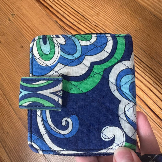 Vera Bradley blue white paisley bi fold coin pocket wallet