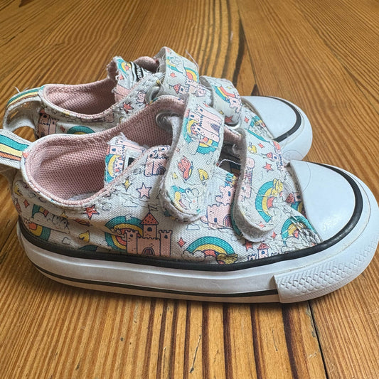 Converse All Star low top princess castle slip on sneakers SIZE 5