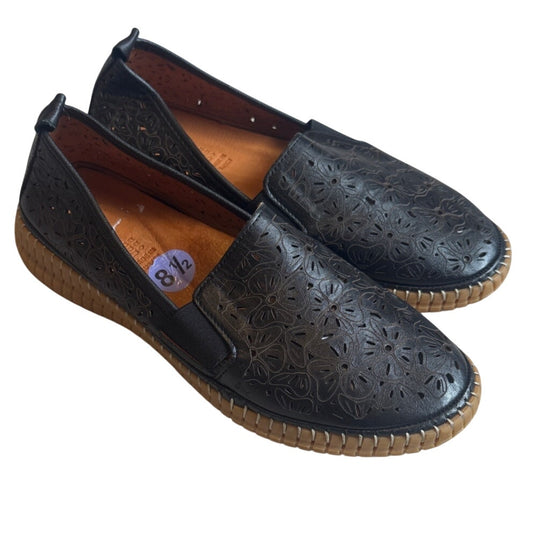 Spring Step Jookie leather slip on floral laser-cut rubber sole shoes SIZE 8.5