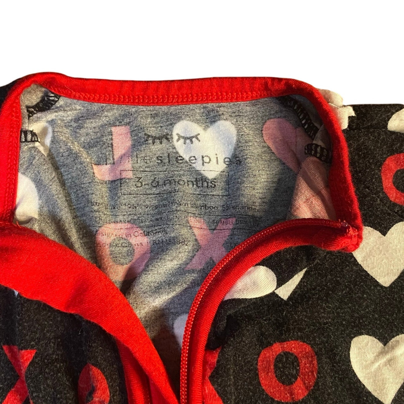 Little Sleepies black red heart Valentine full zip one piece pajama SIZE 3-6M