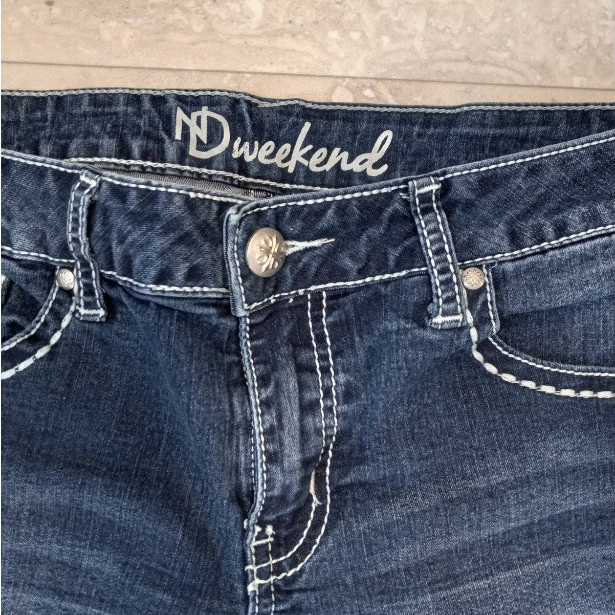 ND Weekend dark wash embroidered studded pocket cuffed jean shorts SIZE 10