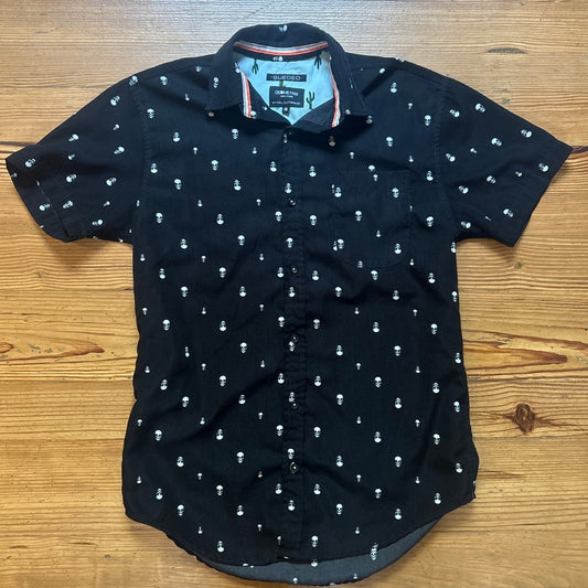 Drill Clothing Co black skull print short sleeve button up shirt SIZE M