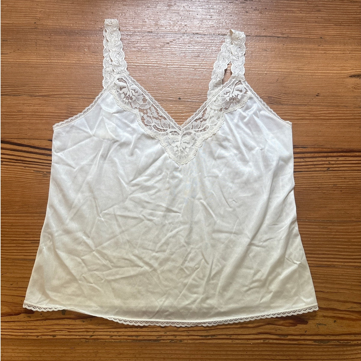 Vanity Fair vintage cream silk lace womens cami tank SIZE M