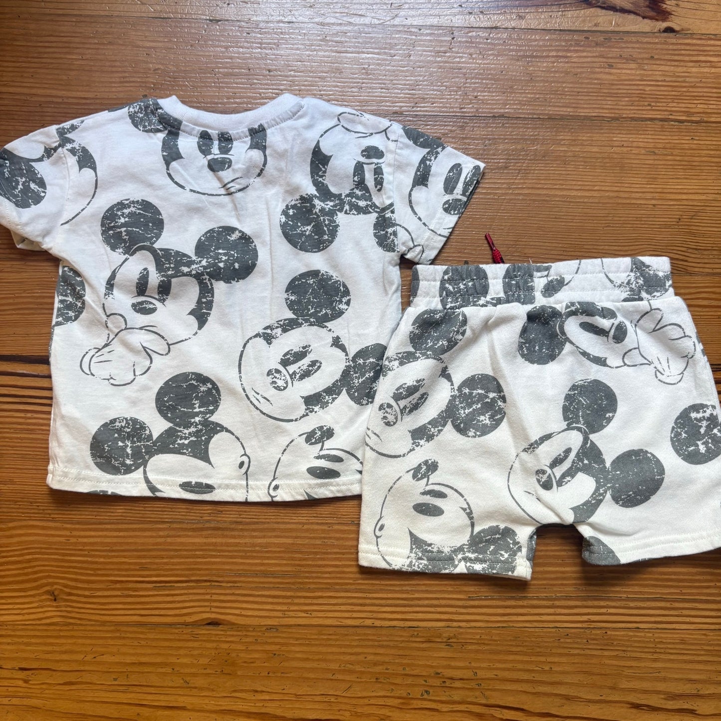 Disney Mickey Mouse white gray graphic short sleeve short baby set SIZE 18M