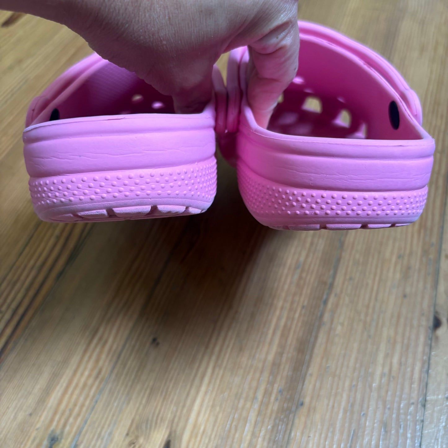 Crocs unisex pink classic slip on clog shoe SIZE M7 W9