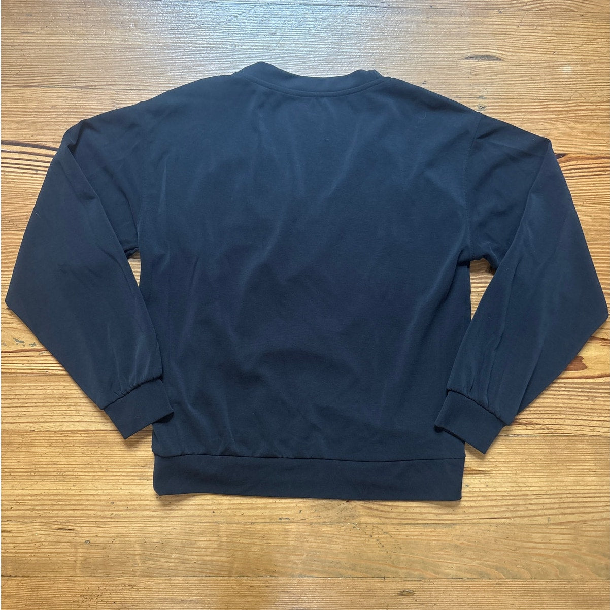 Athleta black long sleeve modal v neckline pullover sweatshirt SIZE M