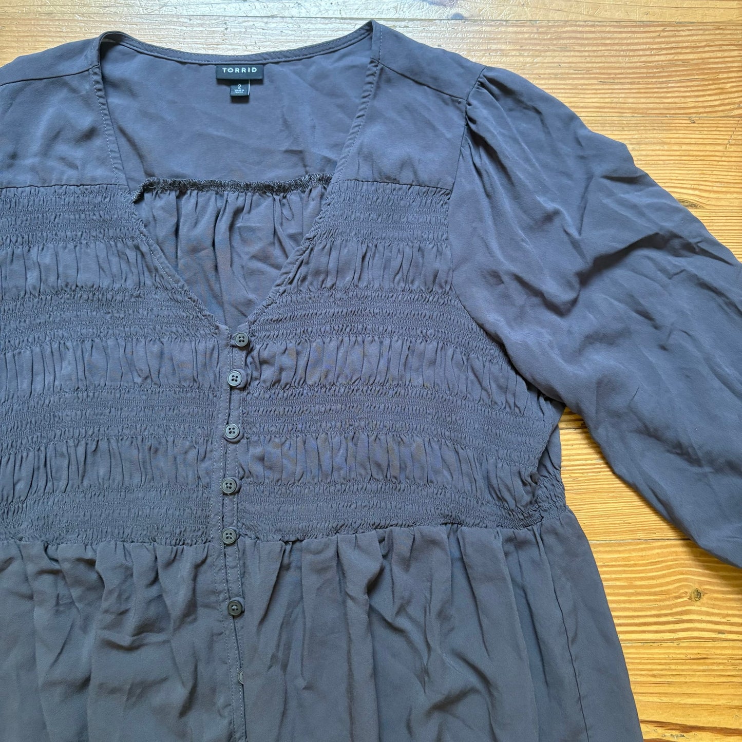 Torrid dark gray quarter sleeve button up smocked blouse shirt SIZE 2XL