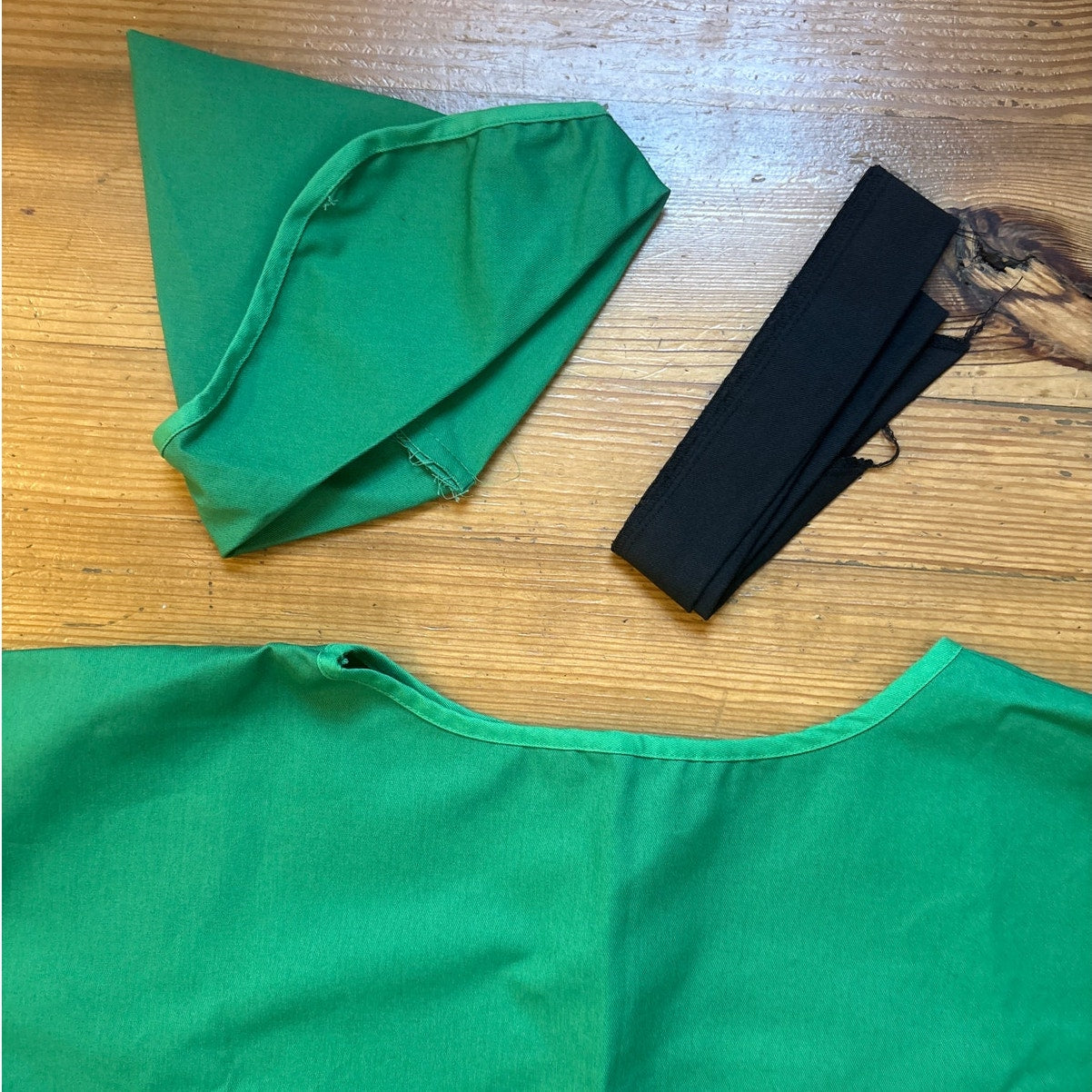 Elf green smock hat belt Christmas ELF costume SIZE OS