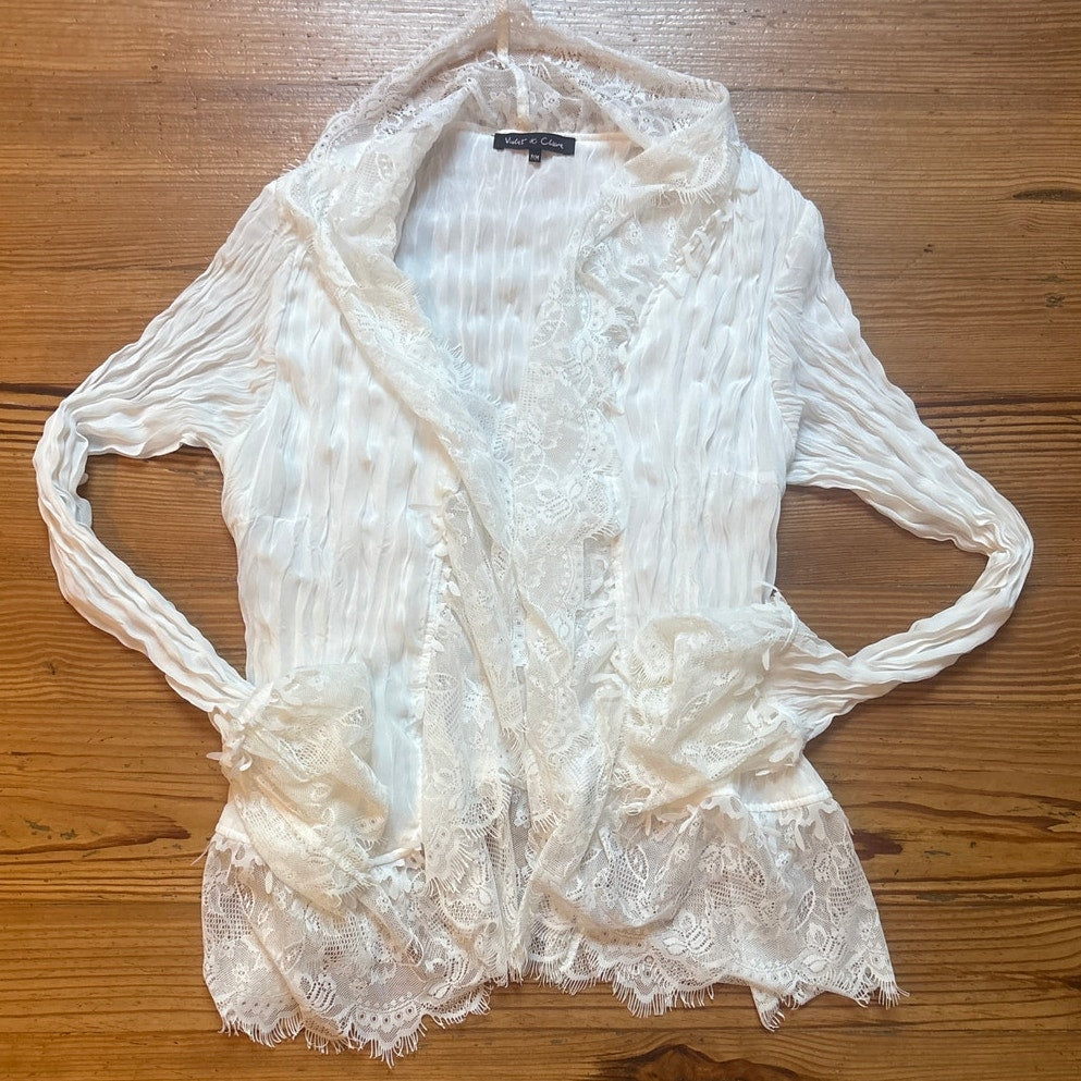Violet & Claire ivory fairy lace sheer long sleeve button blouse SIZE M