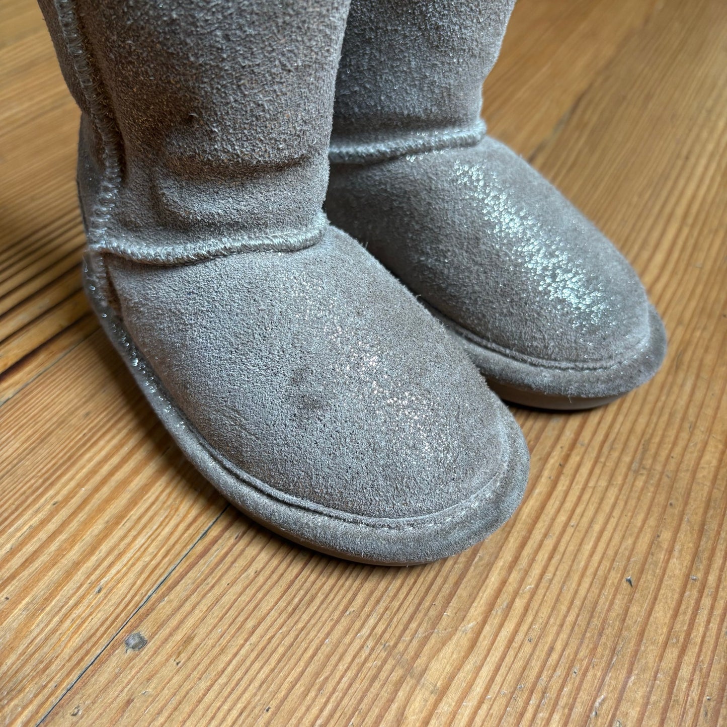 Bearpaw suede gold glitter slip on wool lined winter boot SIZE 5