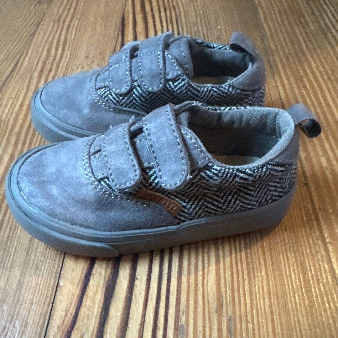 Old Navy gray faux suede double strap velkro toddler sneakers SIZE 5