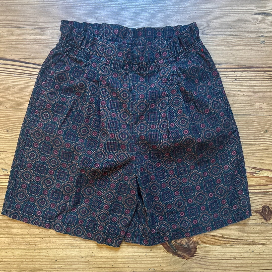 Palmetto's dark pattern corduroy elastic high waistband long dad shorts SIZE M/L