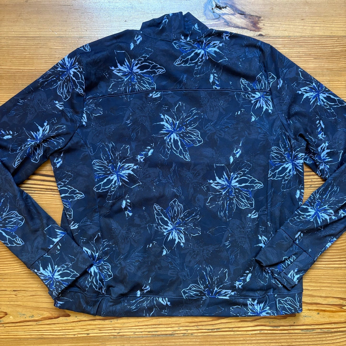 Columbia blue floral long sleeve high neck thermal shirt SIZE XL