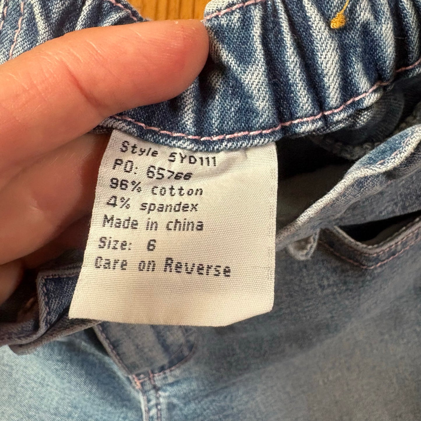 Mudd retro light blue ruffle bottom cropped girls jeans SIZE 6