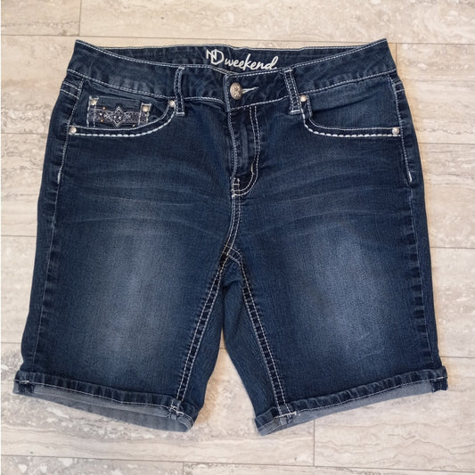 ND Weekend dark wash embroidered studded pocket cuffed jean shorts SIZE 10
