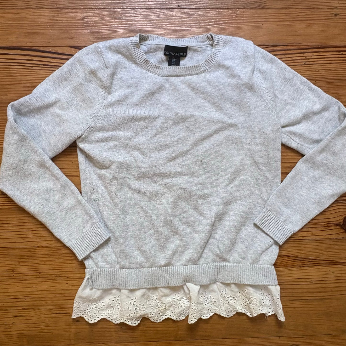 Cynthia Rowley light gray knit white eyelet bottom hem crew sweater SIZE L