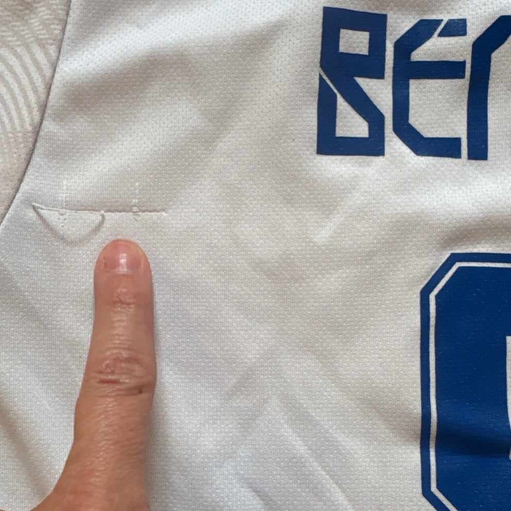 Adidas white Real Madrid Benzema 9 short sleeve youth jersey SIZE 14