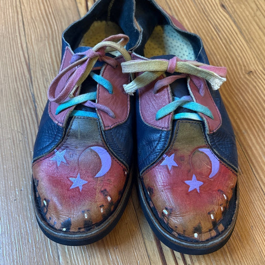Unique hippie celestial stars moon leather rainbow lace loafer SIZE 9.5