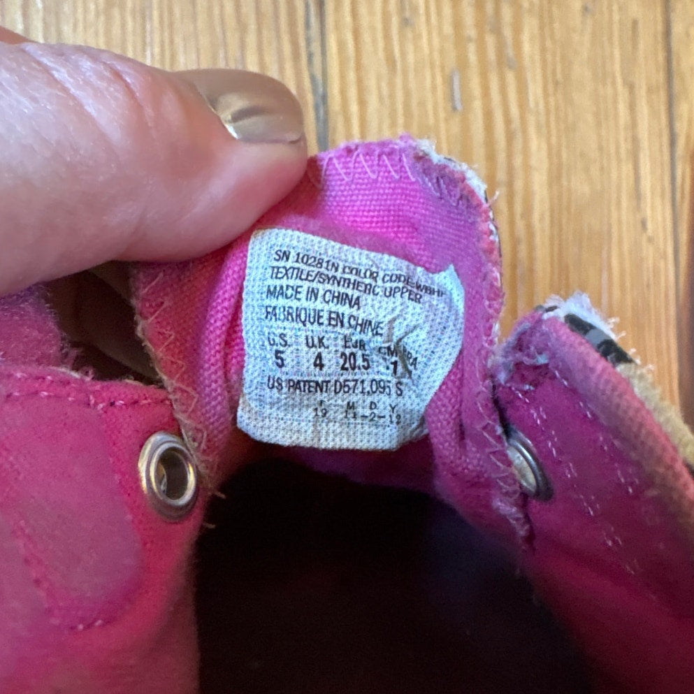 Skechers Twinkle Toes cheetah pink glitter canvas light up sneakers SIZE 5