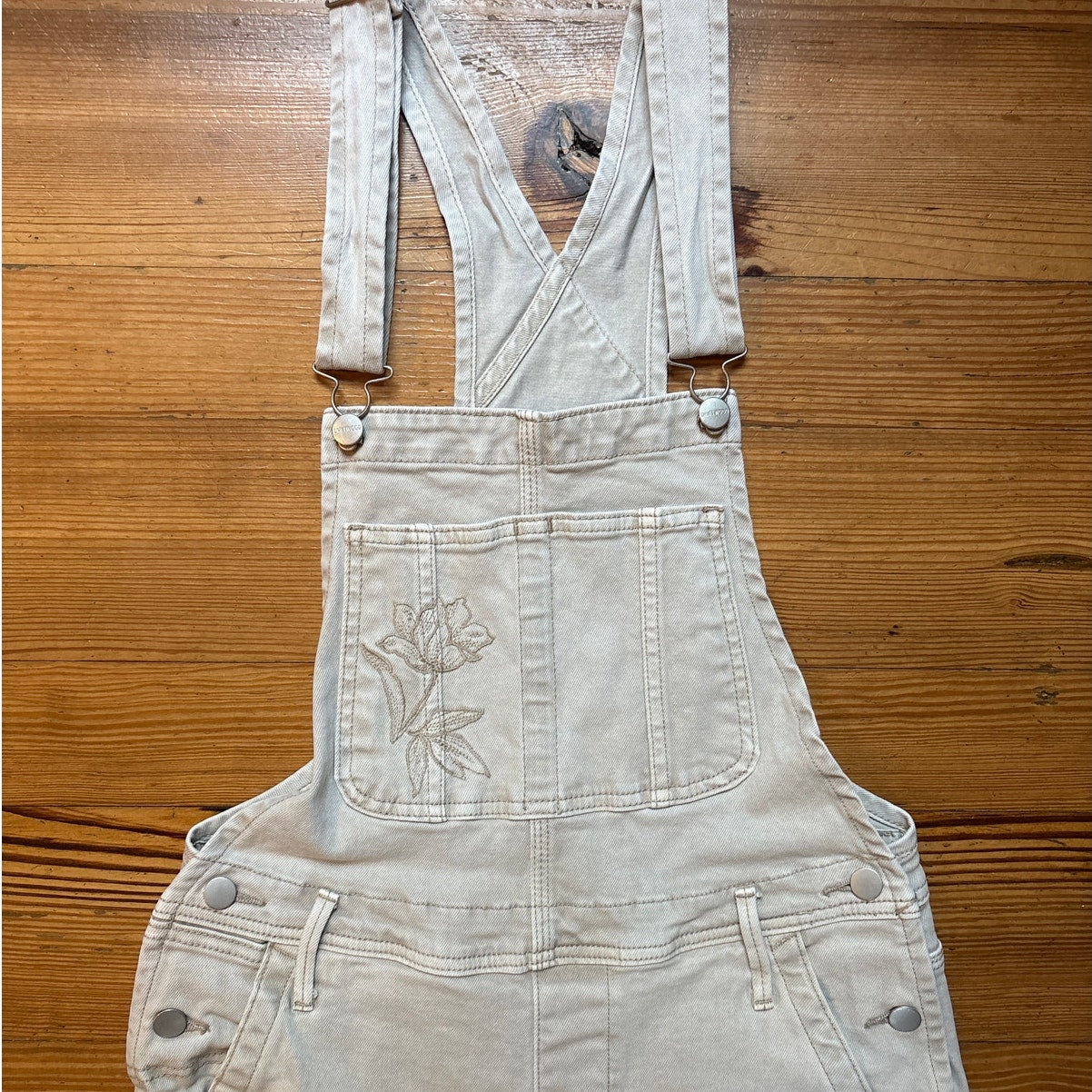 Driftwood Porcelain etched beige floral embroidered jean overalls SIZE XS