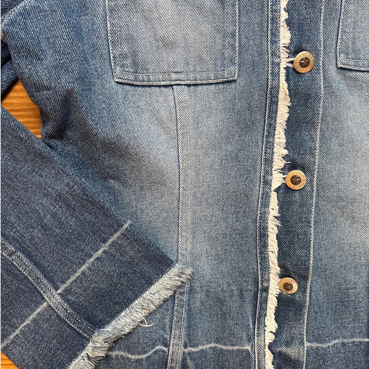 Carolina Blues medium wash raw hem western denim jean jacket SIZE M