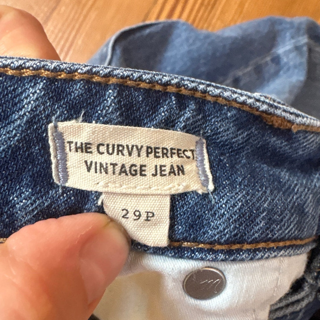 Madewell medium wash Curvy Perfect Vintage straight leg jean SIZE 29P