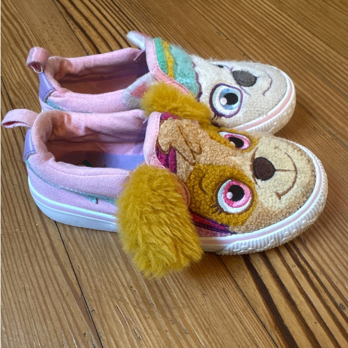 Paw Patrol Sky Everest slip on fuzzy character toddler sneakers SIZE 9