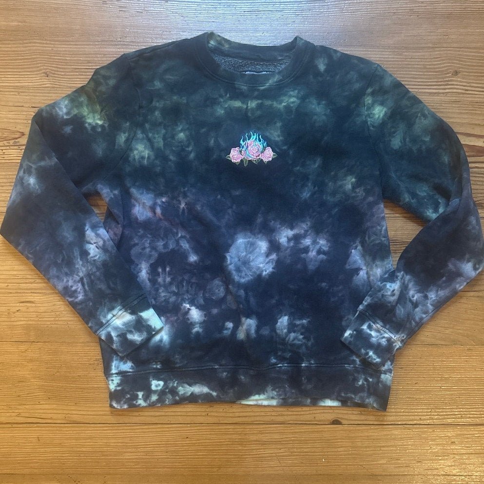 Blind Rooster dark tie dyed floral embroidered crew sweatshirt SIZE S