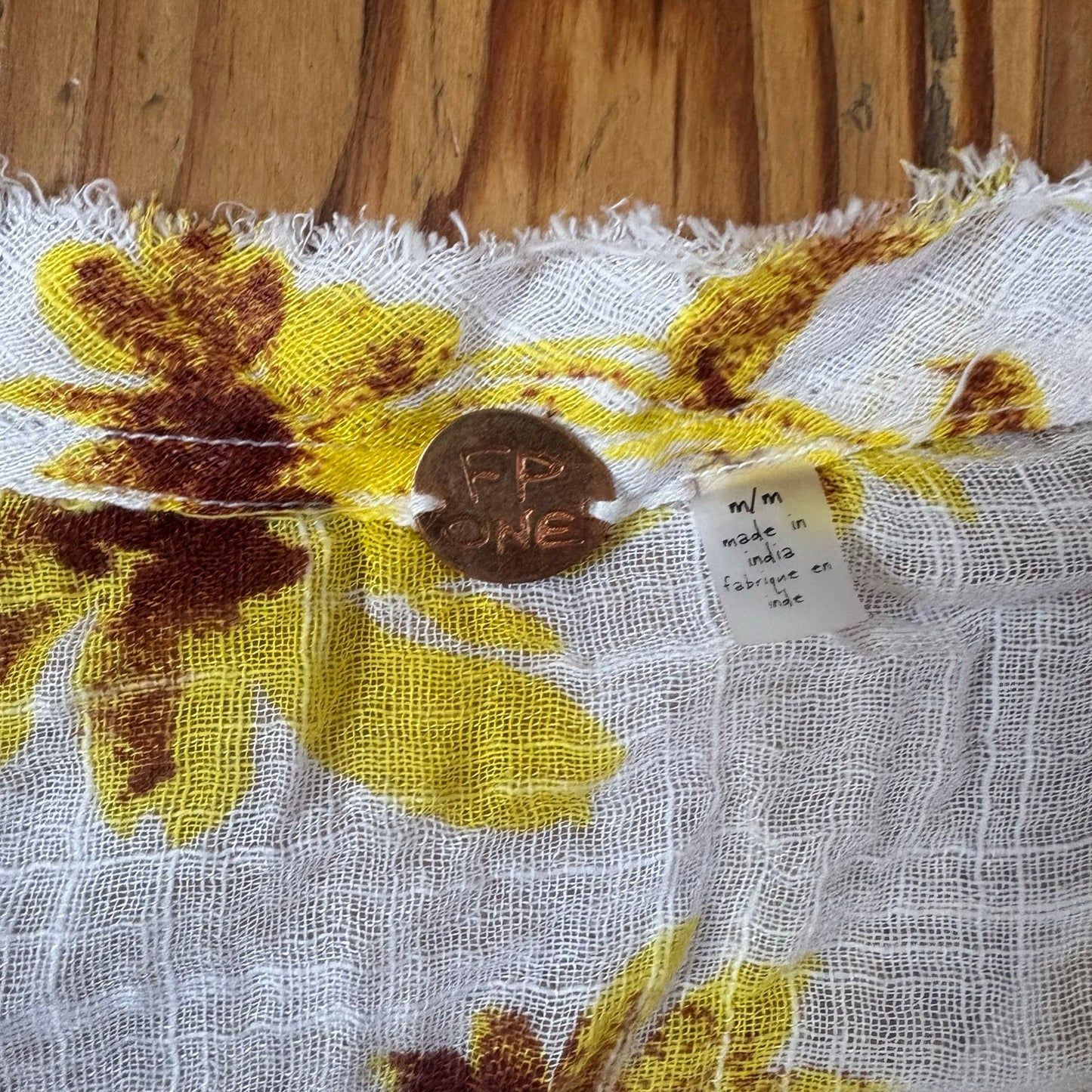NWT Free People white yellow floral cropped flutter sleeve blouse shirt SIZE M