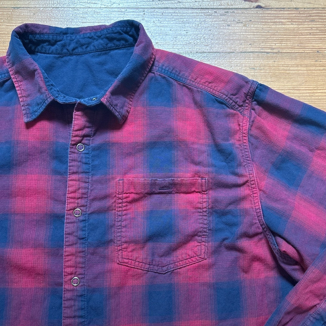 Mountain Hardwear red blue plaid reversible snap up long sleeve shirt SIZE XL