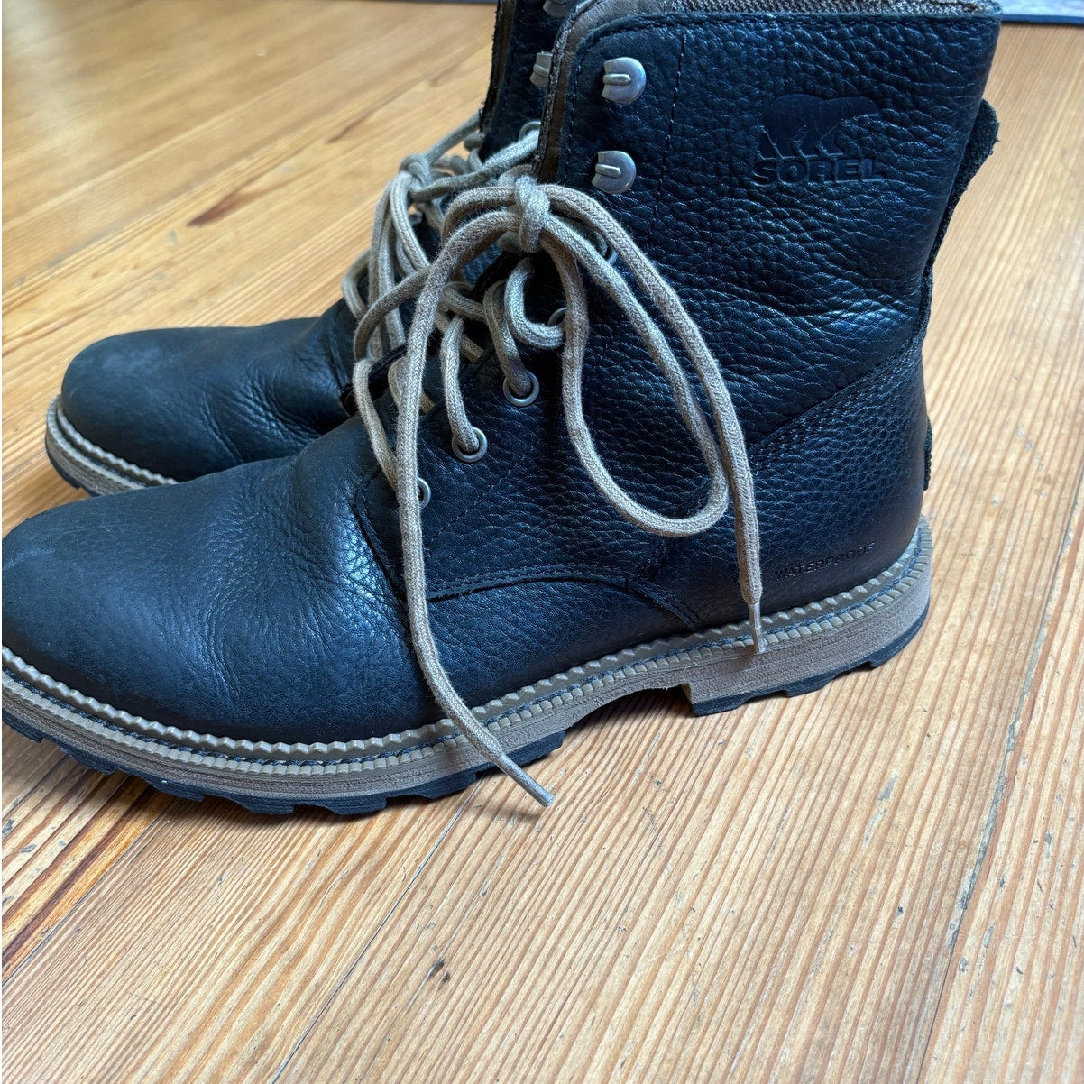 Sorel black leather mens Madison II 6" lace up boot SIZE 8