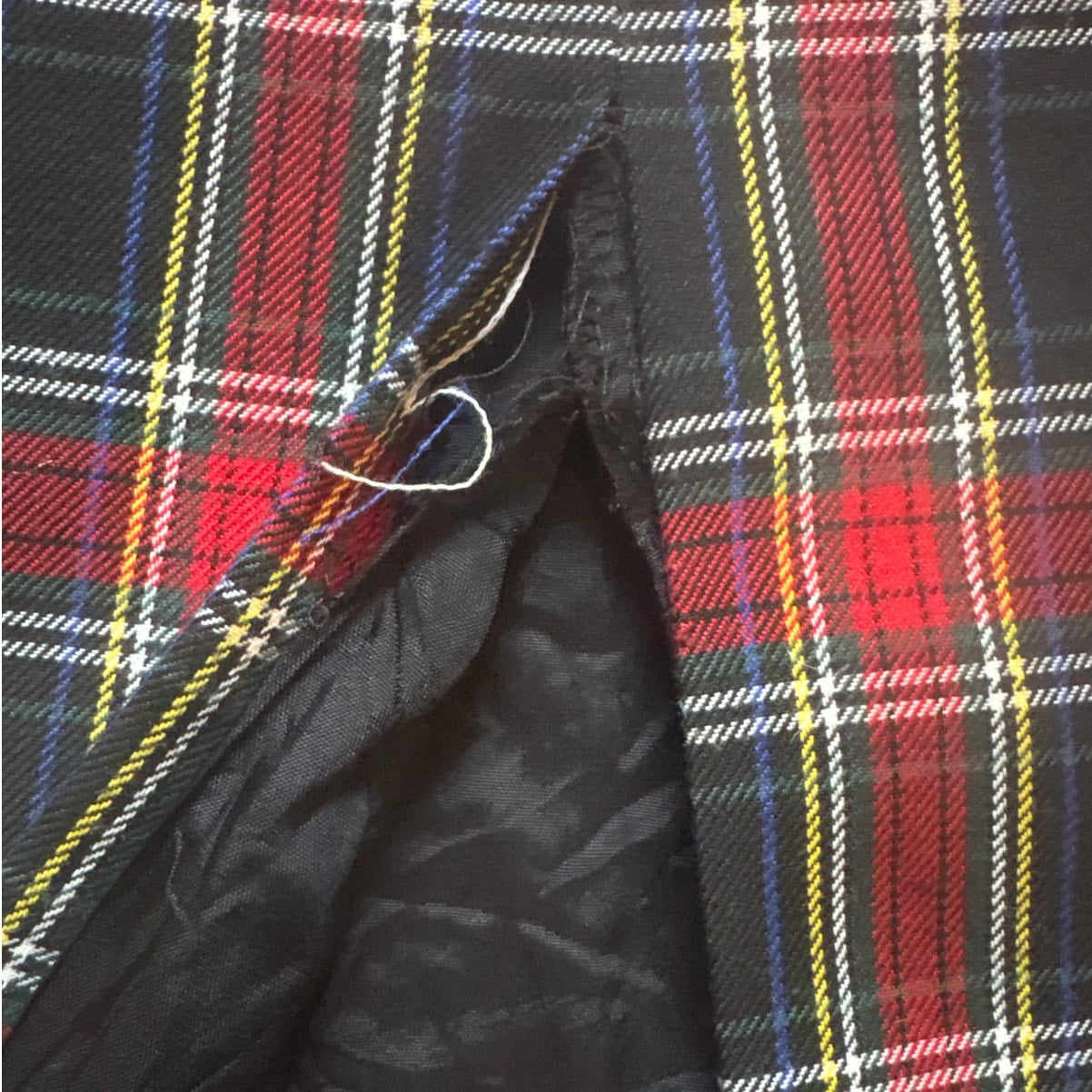 Harris/Wallace red black holiday Christmas plaid midi zip side skirt SIZE 12