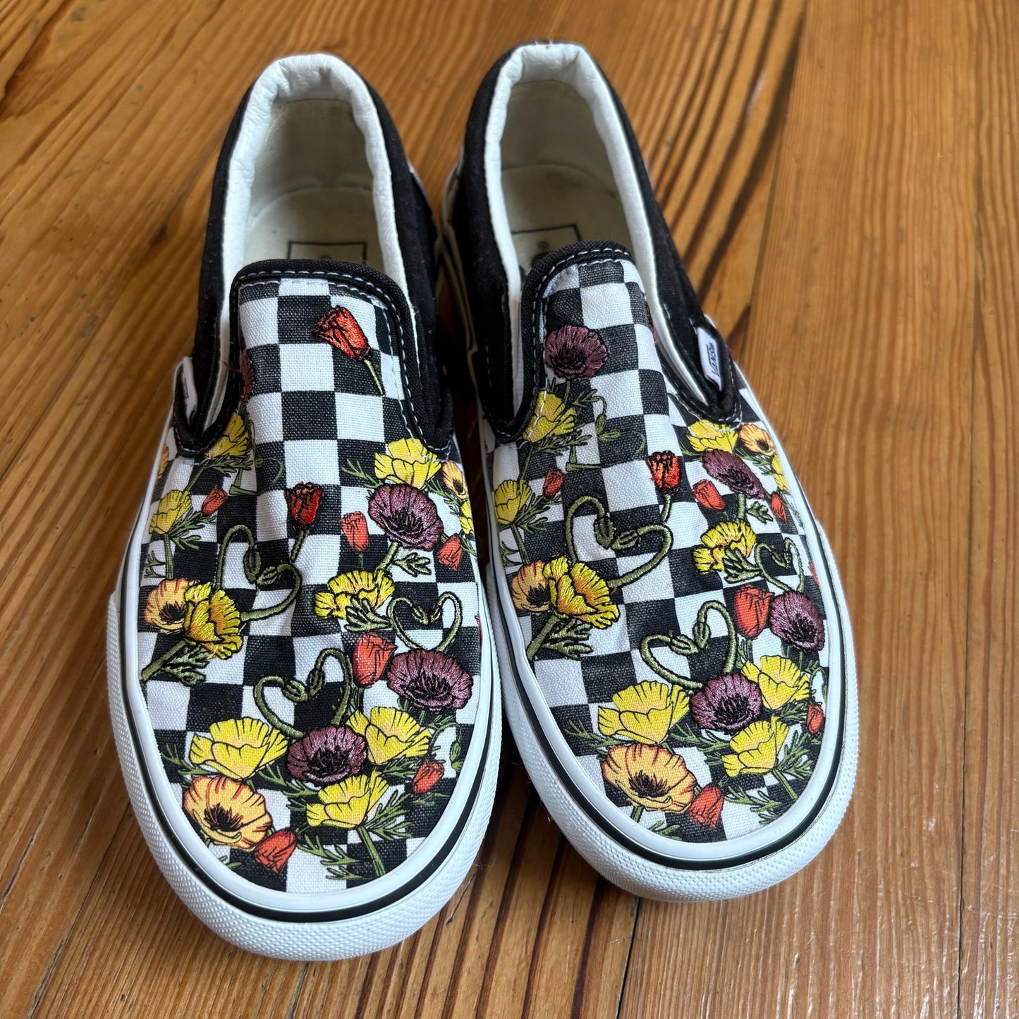 Vans black white checkered floral embroidered low top slip on sneakers SIZE 7