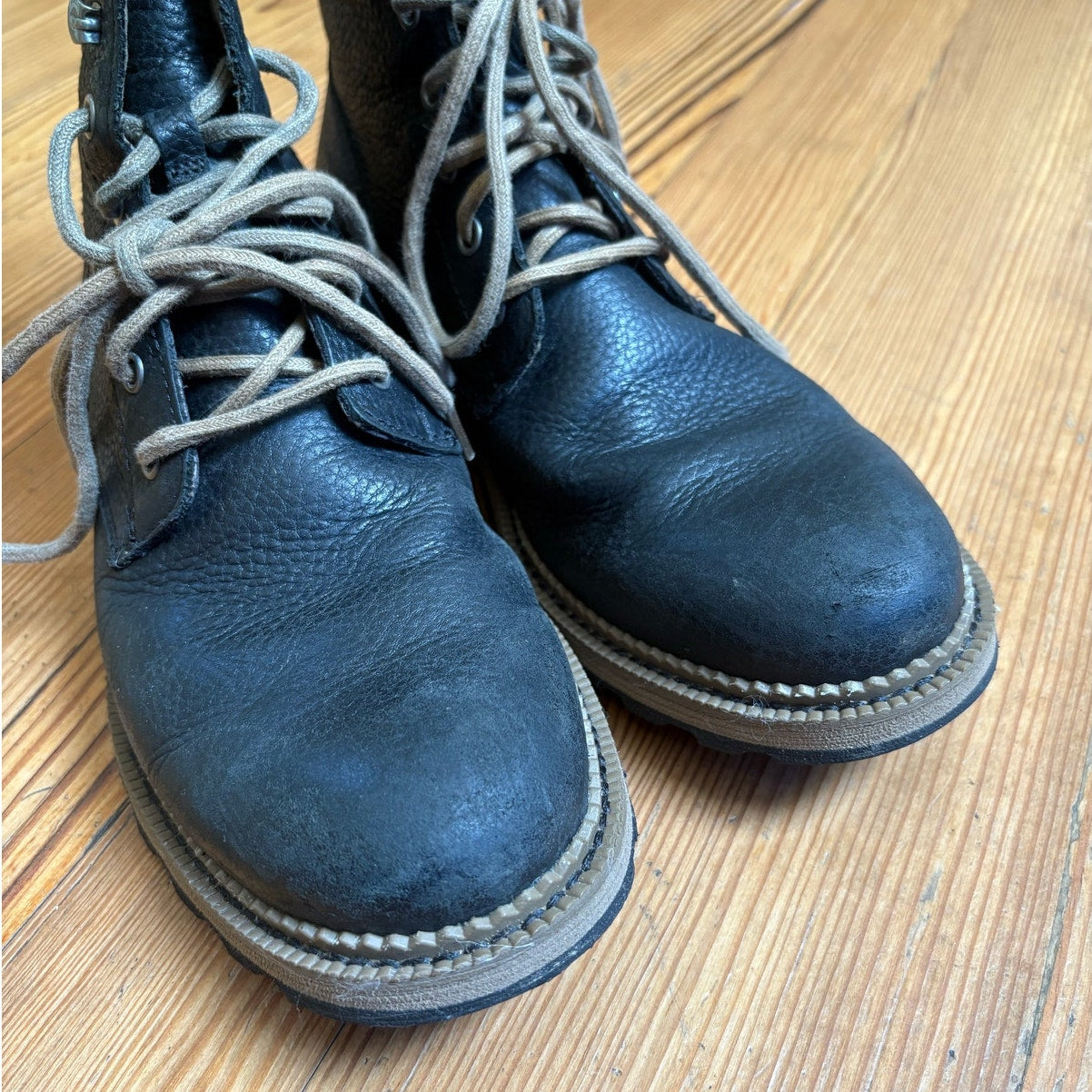 Sorel black leather mens Madison II 6" lace up boot SIZE 8