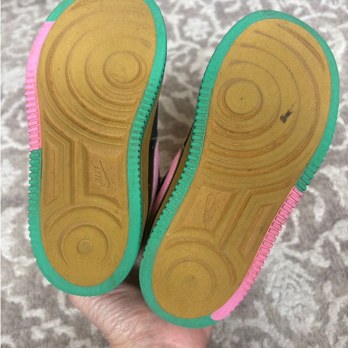 Nike Air Force 1 Low LV8 black color block easy on youth sneakers SIZE 12