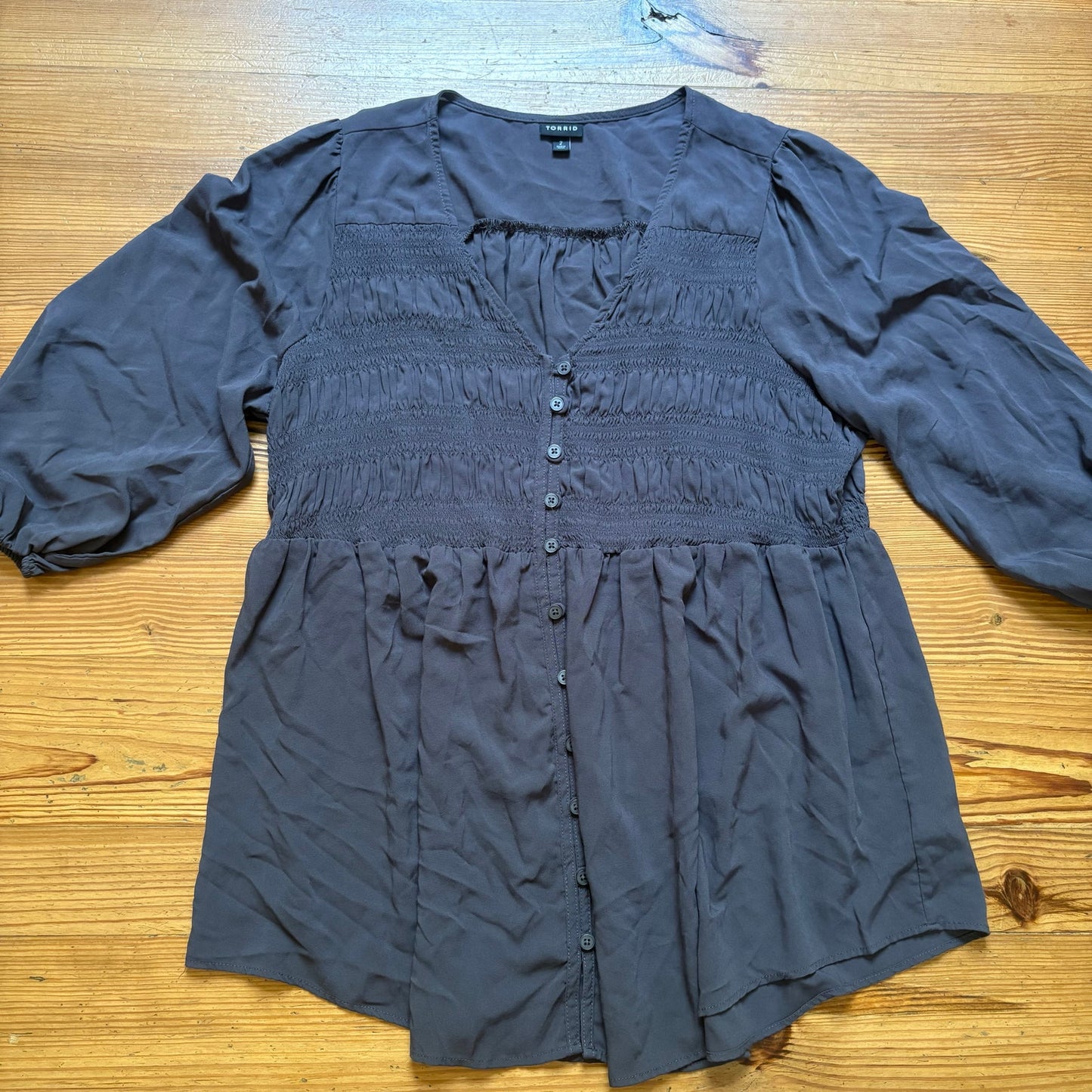 Torrid dark gray quarter sleeve button up smocked blouse shirt SIZE 2XL
