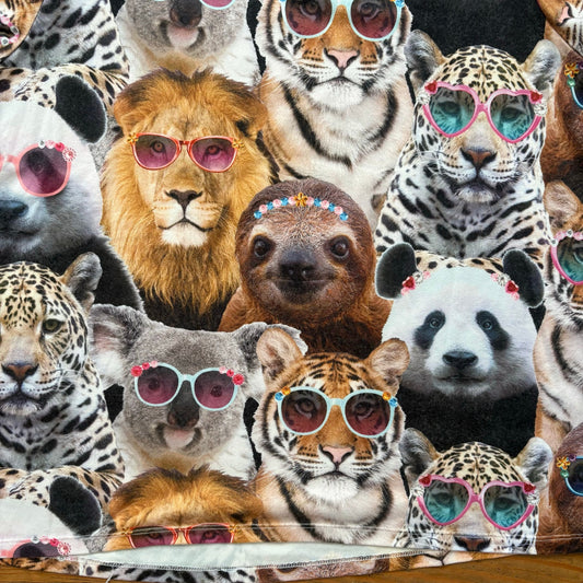 Secret Treasures animal sunglasses graphic short sleeve shirt SIZE M