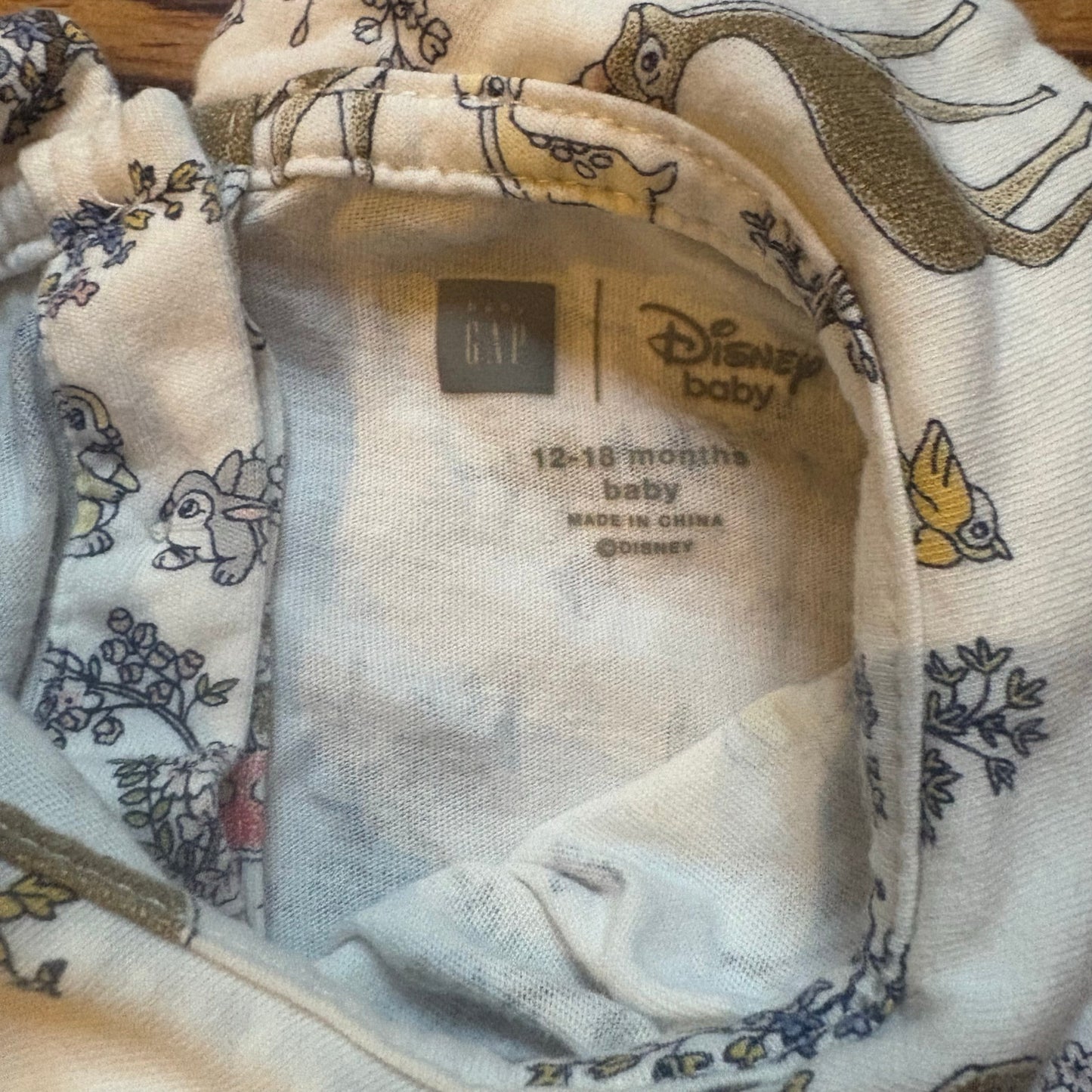 Gap Disney Snow White animal forest graphic long sleeve one piece SIZE 12-18M