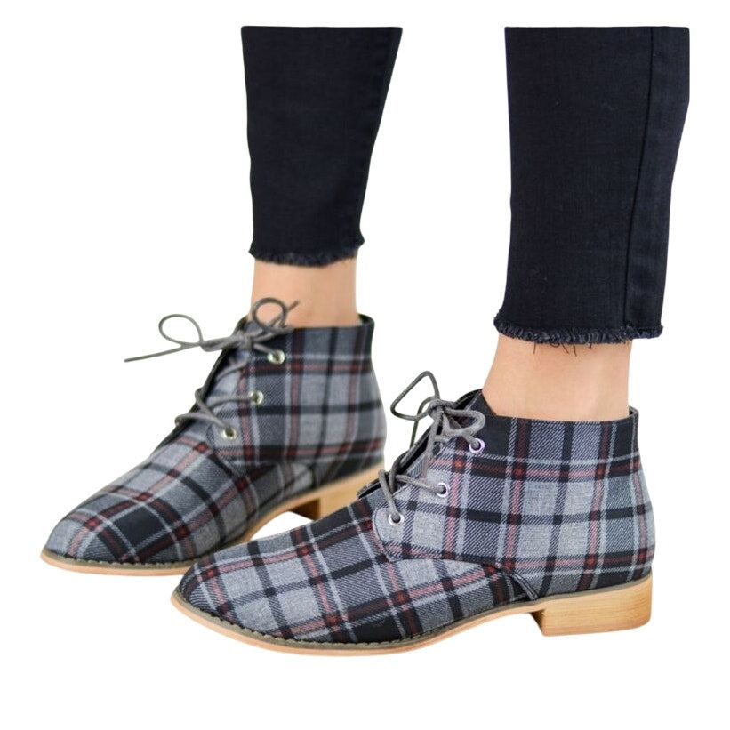 Journee Collection Tatum gray black plaid low heel ankle booties SIZE 8.5