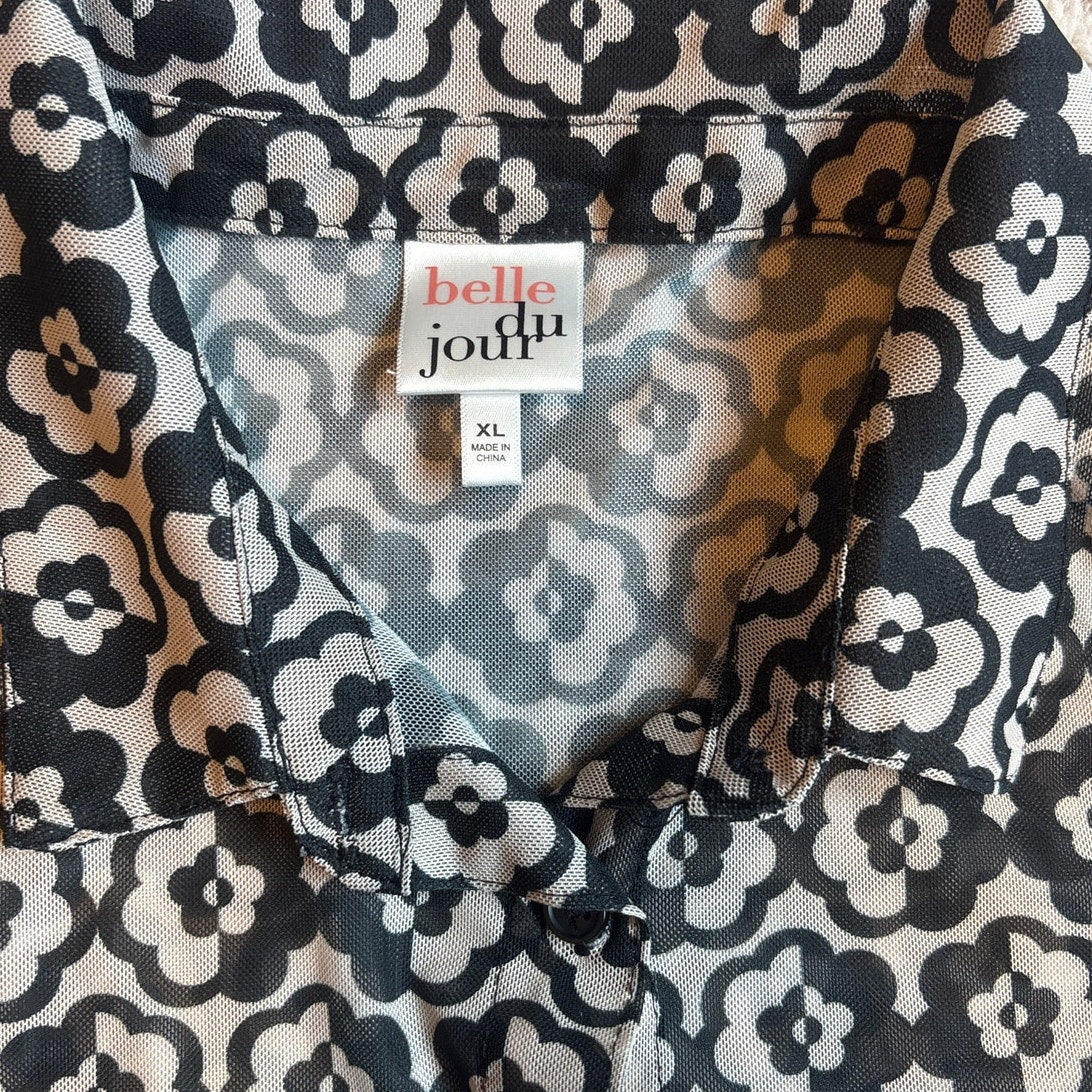 Belle Du Jour black white floral cheer short sleeve button up blouse SIZE XL