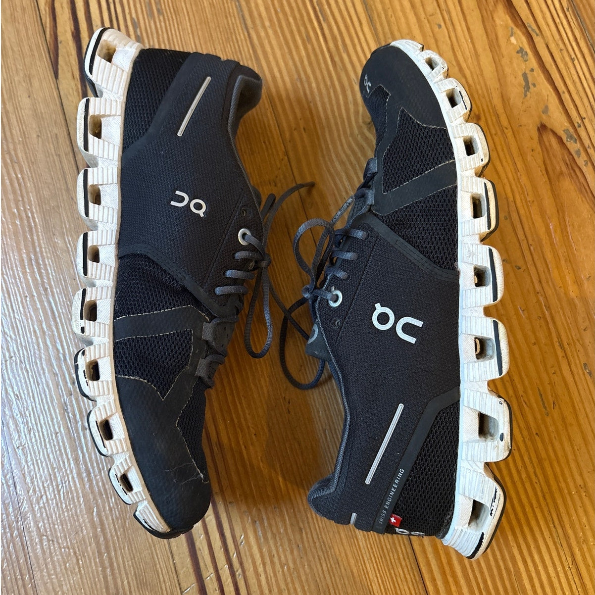 On Cloud 6 black white sole lace up women's running sneaker SIZE 9