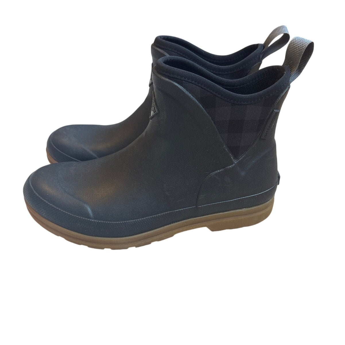 Muck Boots Juliet black plaid ankle neoprene and rubber sole boots SIZE 7