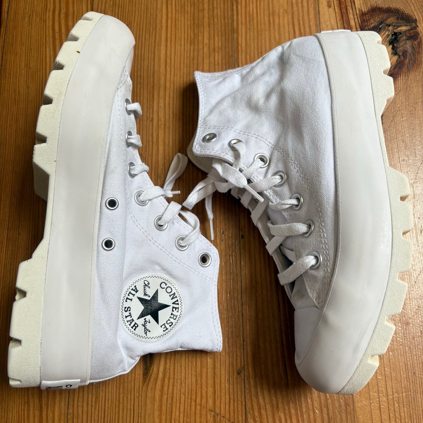 Converse All Star Chuck Taylor white lugged sole sneaker SIZE 8