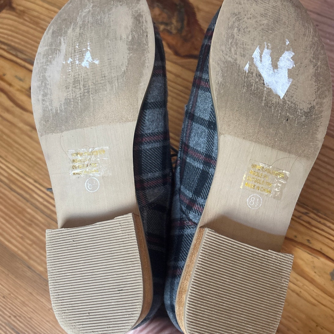 Journee Collection Tatum gray black plaid low heel ankle booties SIZE 8.5