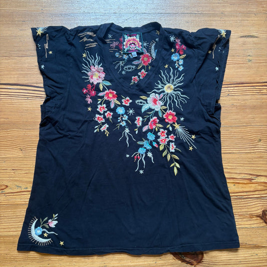Johnny Was black cotton floral embroidered flutter short sleeve shirt SIZE L