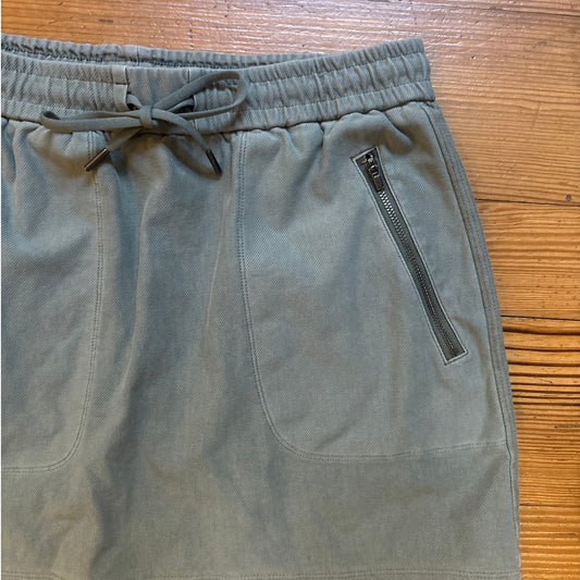 Athleta olive green sweatshirt pocket skirt SIZE 4