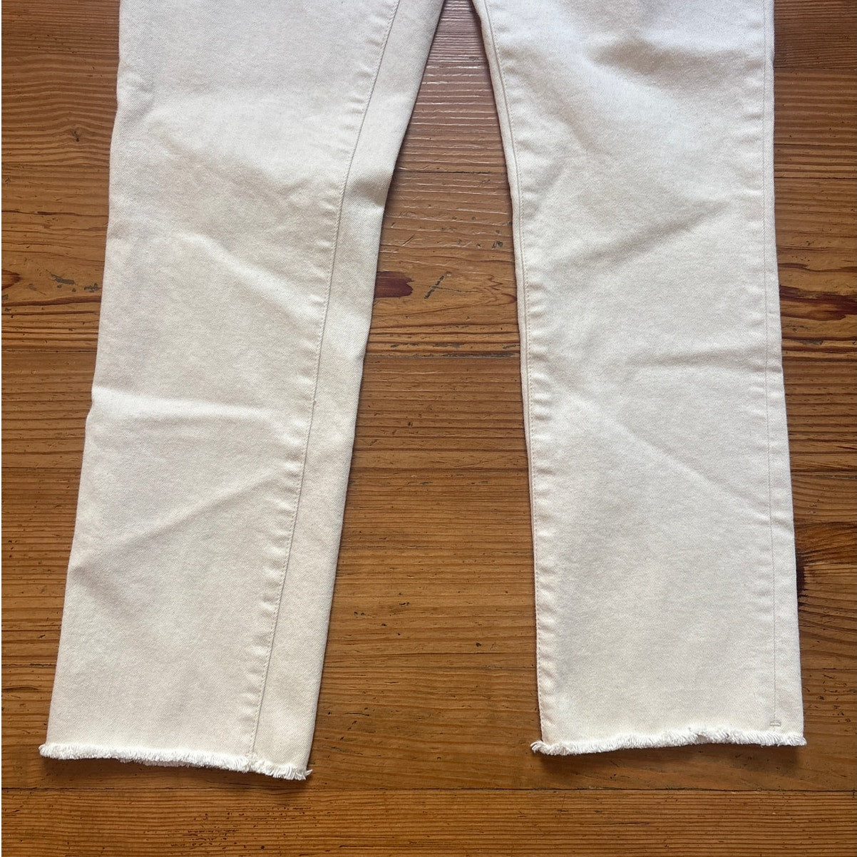 Oliver Logan ivory straight leg raw hem bottom jeans SIZE 29