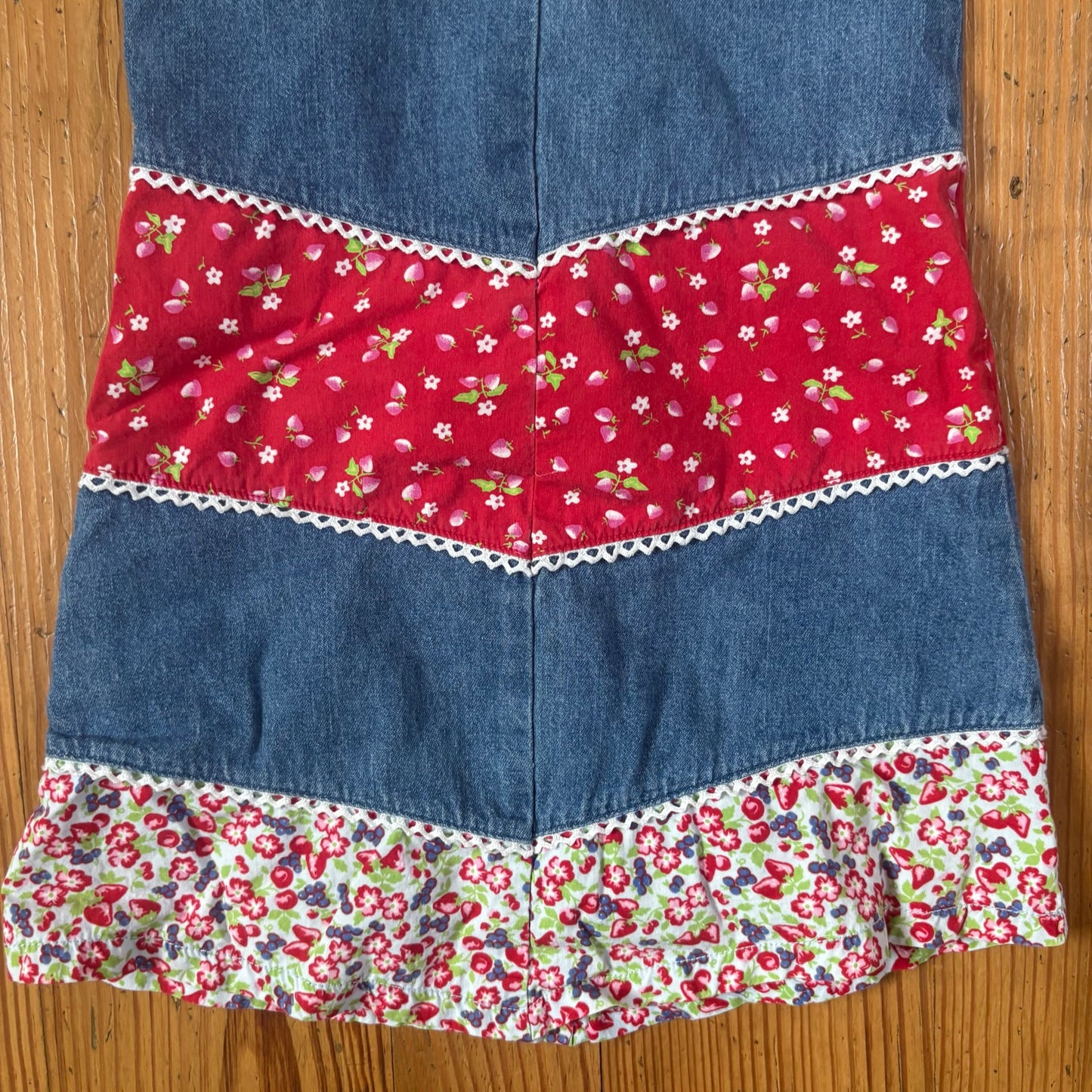 The Children's Place 90s jean floral fabric girls dress SIZE 6
