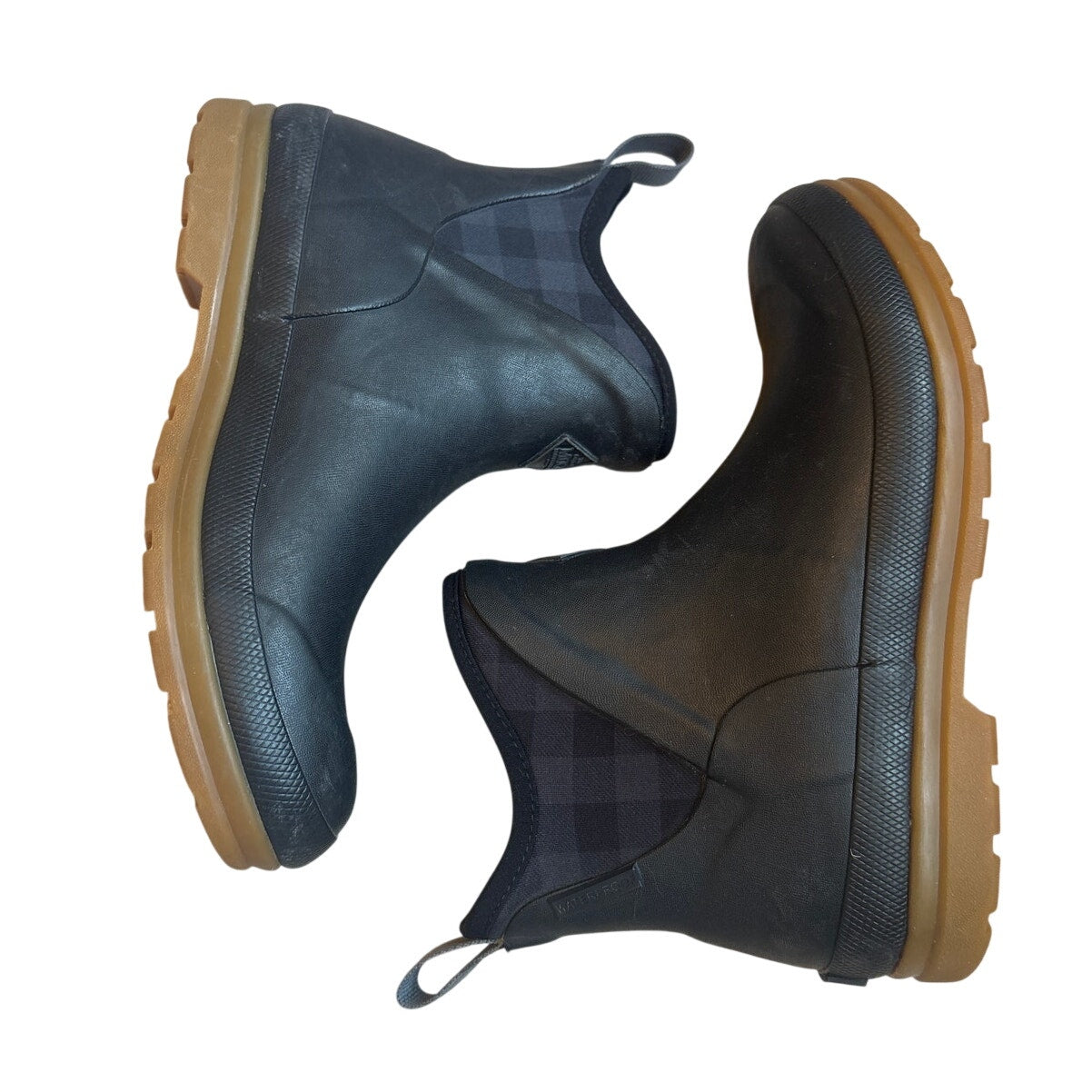 Muck Boots Juliet black plaid ankle neoprene and rubber sole boots SIZE 7