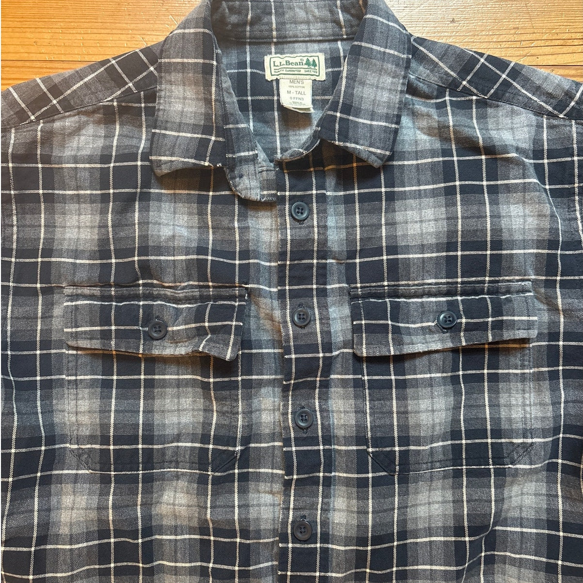 L.L. Bean VTG blue checkered long sleeve heavy cotton button up shirt SIZE M